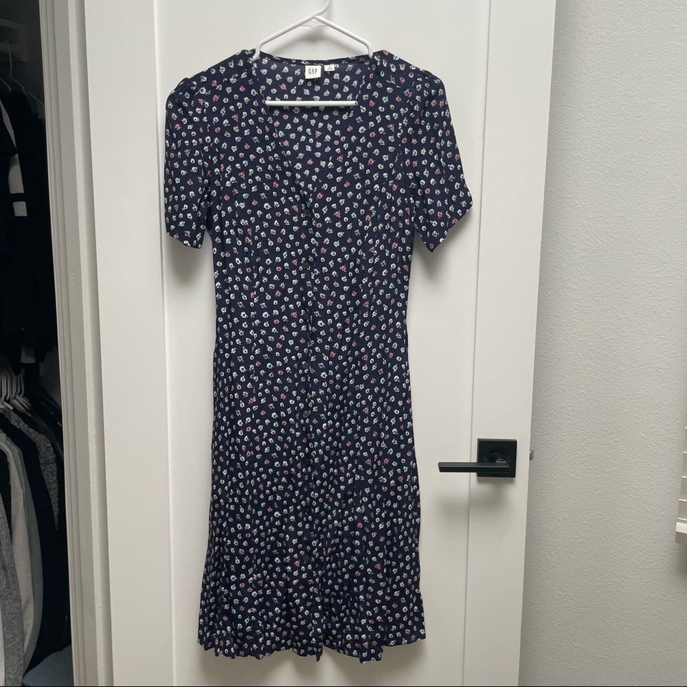 Navy floral V-neck button down midi dress